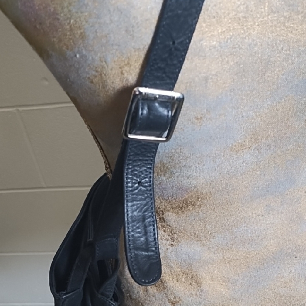 Black Leather Purse 12" Long X 4" Wide X 8" Height Adjustable Strap - Picture 3 of 16